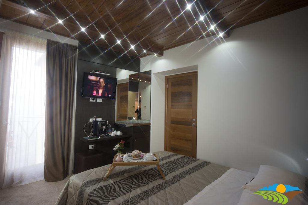 Albergo Diffuso - Il Poggetto Tra Urbino & San Marino Bilik gambar